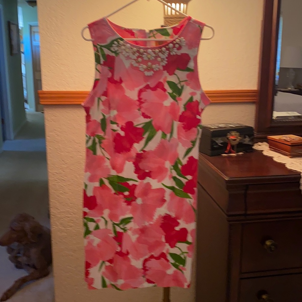 Sleeveless summer dress